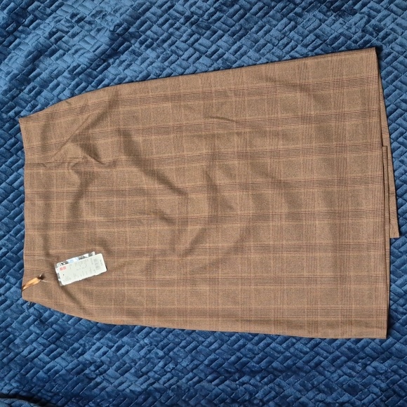 Uniqlo Side Button Checked Wrap Midi Skirt In Brown Size Large! NWT! - Picture 11 of 14